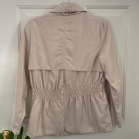 Neutral Utility Jacket. Size Medium - Picture 3 of 10